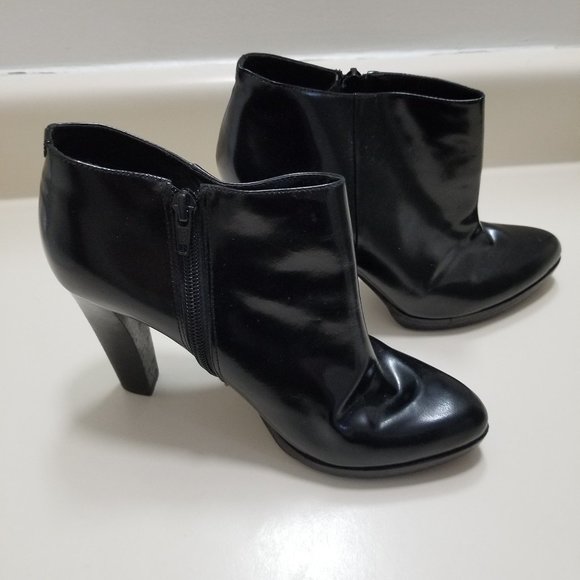 NINE WEST BOOTIES - 8m - Picture 1 of 4